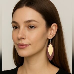 NWT Marlyn Schiff Layered Leaf Earrings